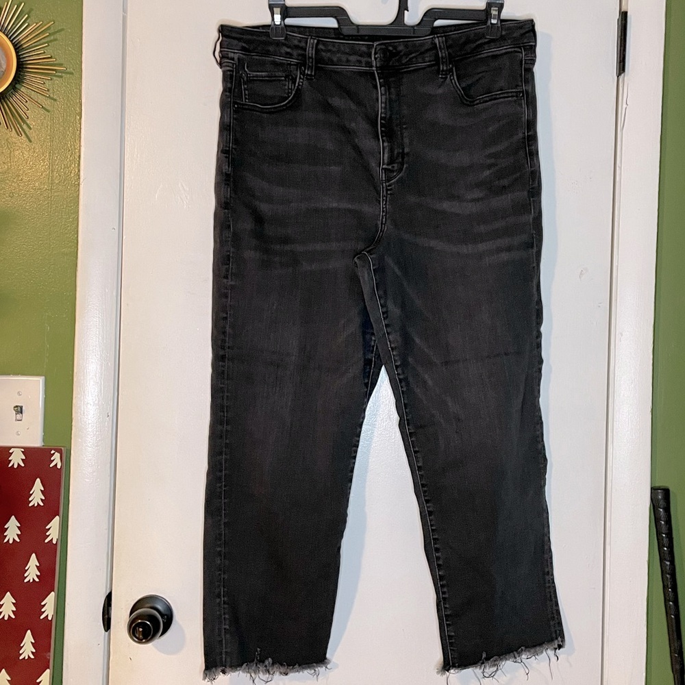 AE Women’s Slim Straight Jean
